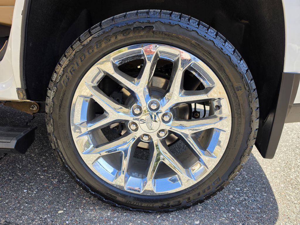 2019 Cadillac Escalade Image 37