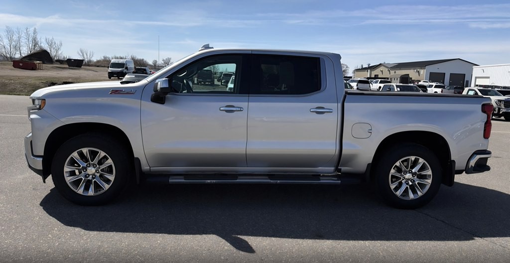 2020 Chevrolet Silverado 1500 Image 2
