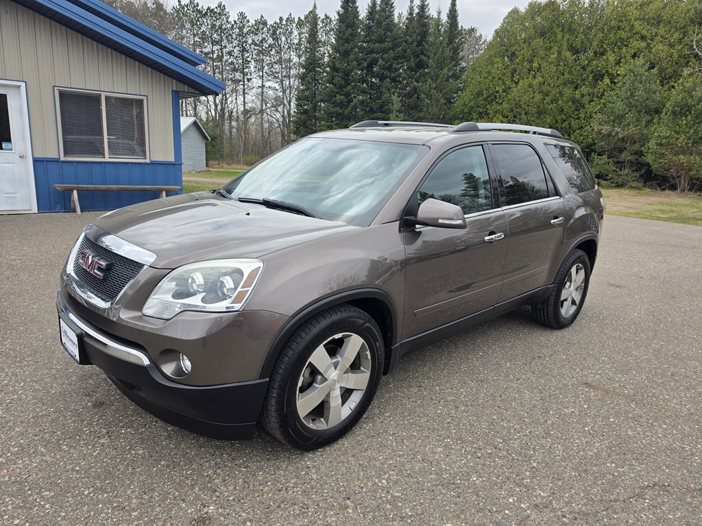 2011 GMC Acadia Image 2