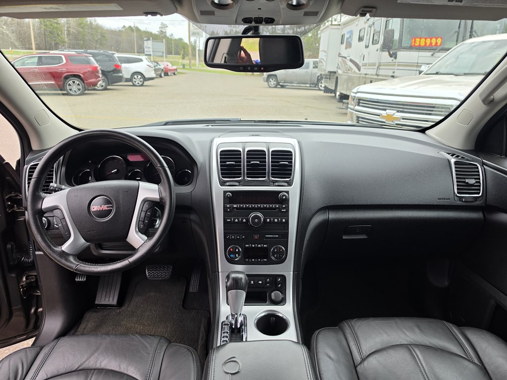 2011 GMC Acadia Image 15