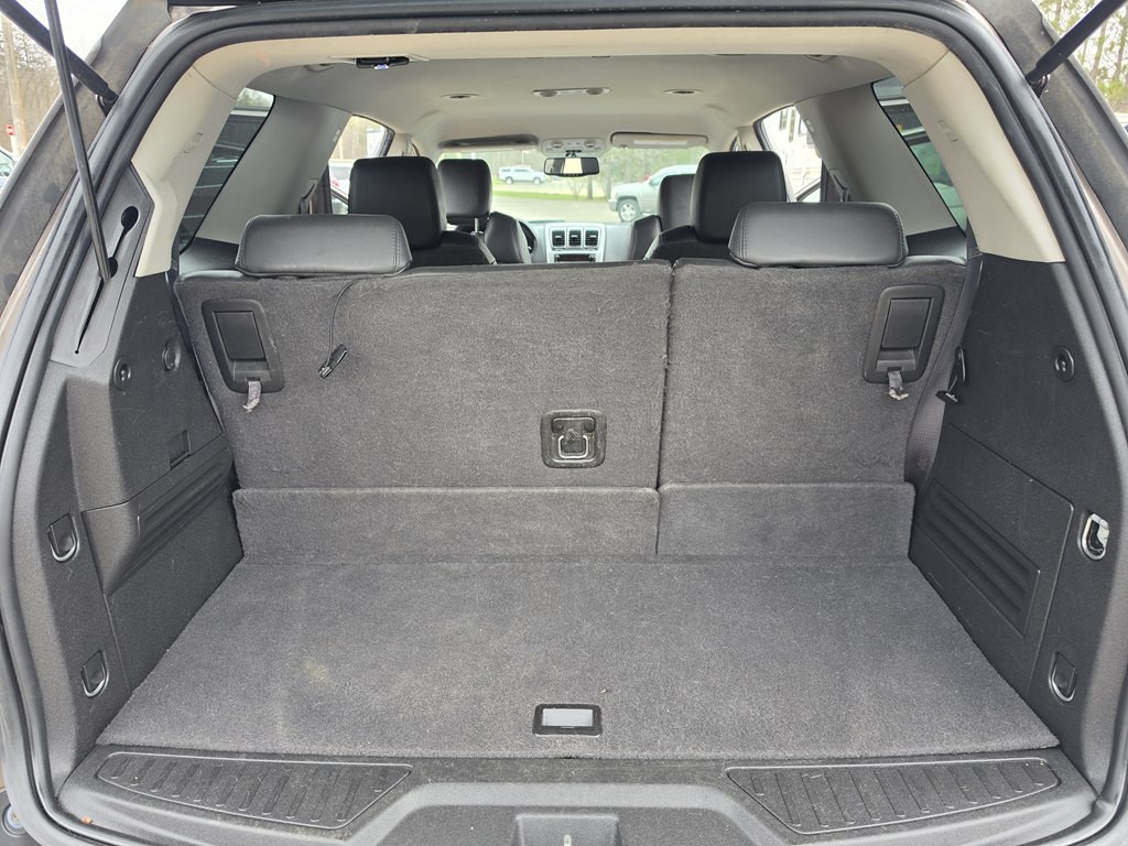 2011 GMC Acadia Image 25