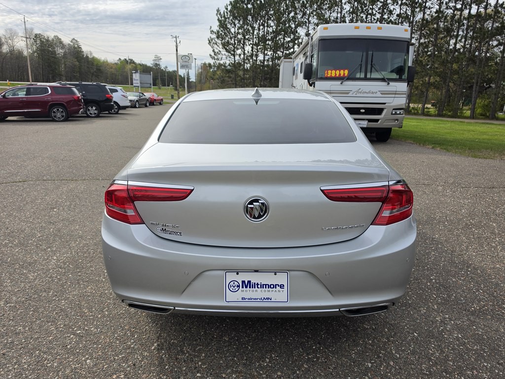 2017 Buick Lacrosse Image 5