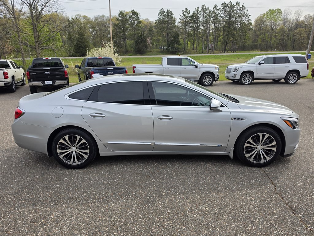 2017 Buick Lacrosse Image 7