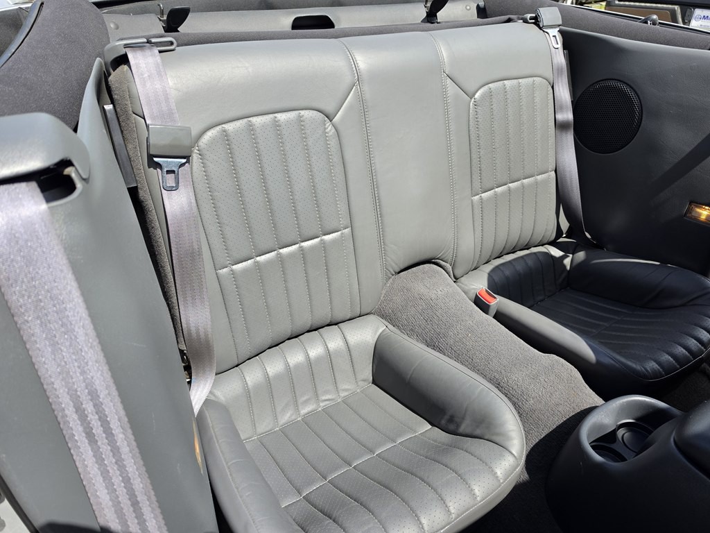 1998 Chevrolet Camaro Image 16