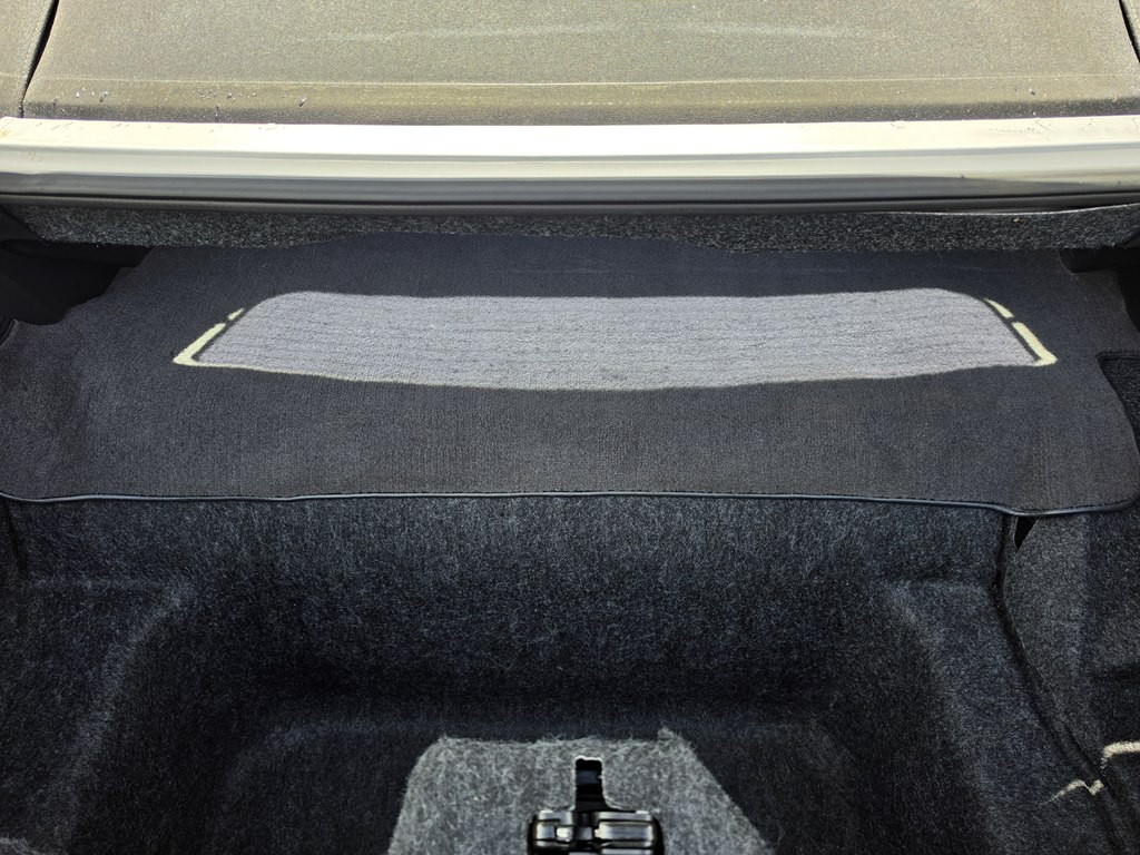 1998 Chevrolet Camaro Image 21