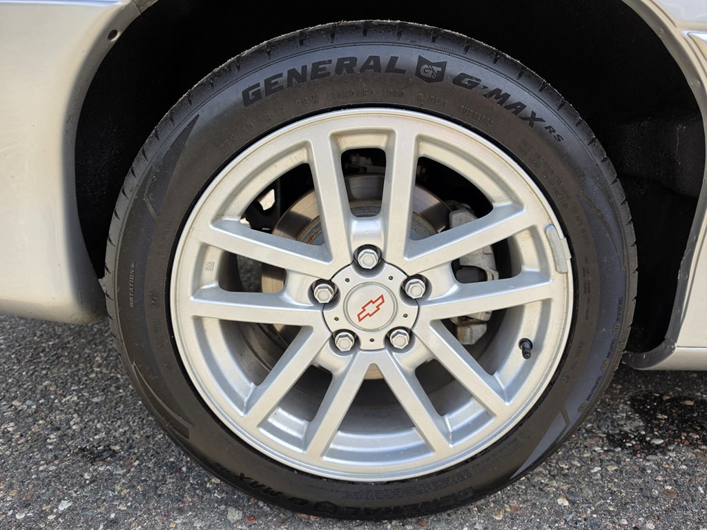 1998 Chevrolet Camaro Image 22