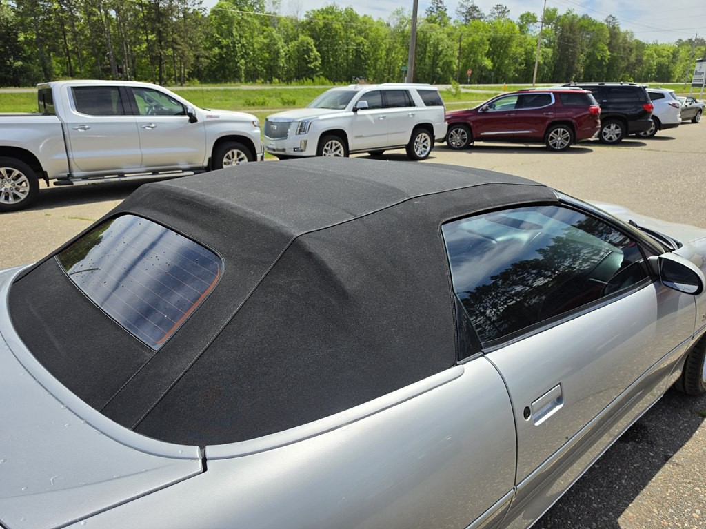 1998 Chevrolet Camaro Image 28