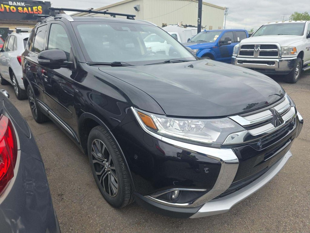 2018 Mitsubishi Outlander Image 4