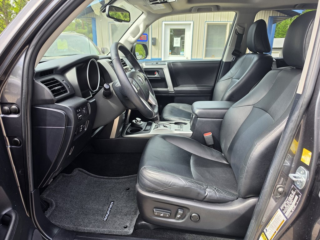 2011 Toyota 4Runner Image 11