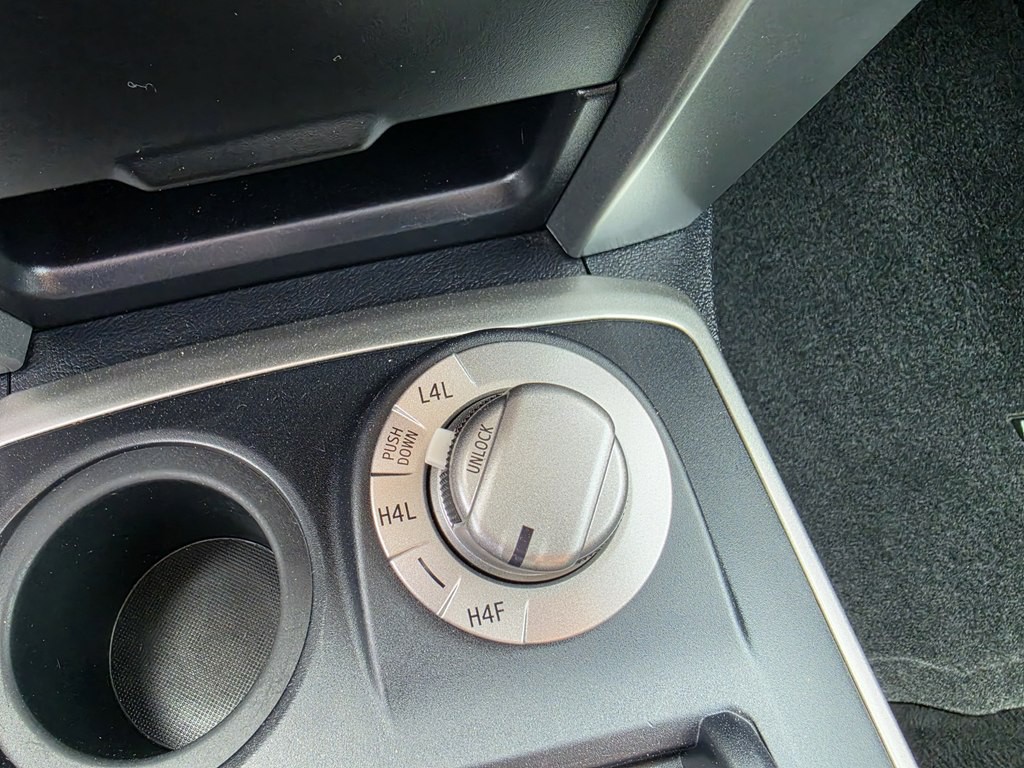 2011 Toyota 4Runner Image 16