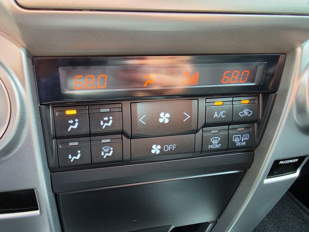 2011 Toyota 4Runner Image 17