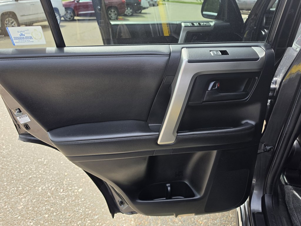 2011 Toyota 4Runner Image 20