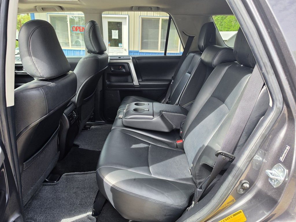 2011 Toyota 4Runner Image 21