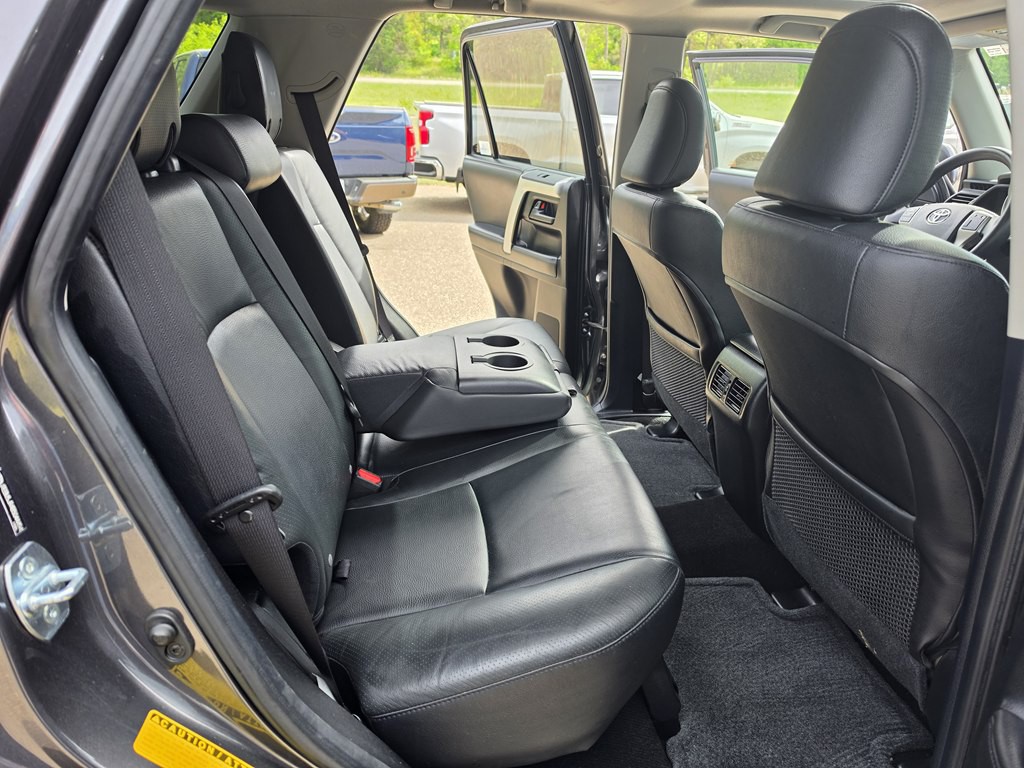 2011 Toyota 4Runner Image 22