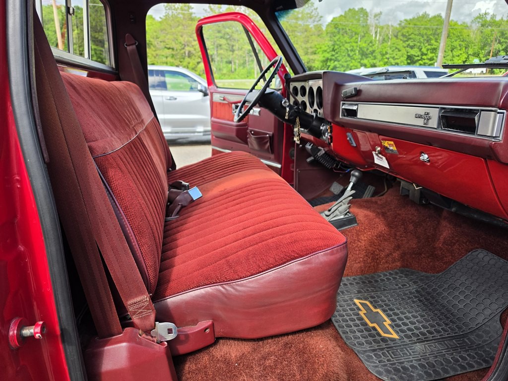 1986 Chevrolet C/K 10 Image 19