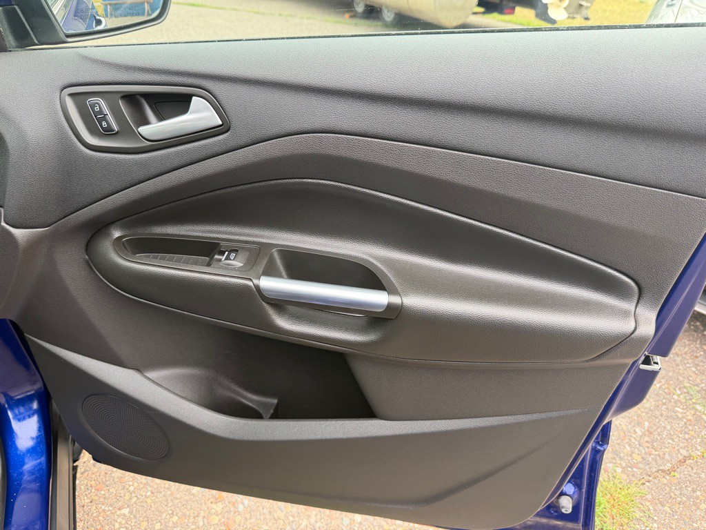 2016 Ford Escape Image 19