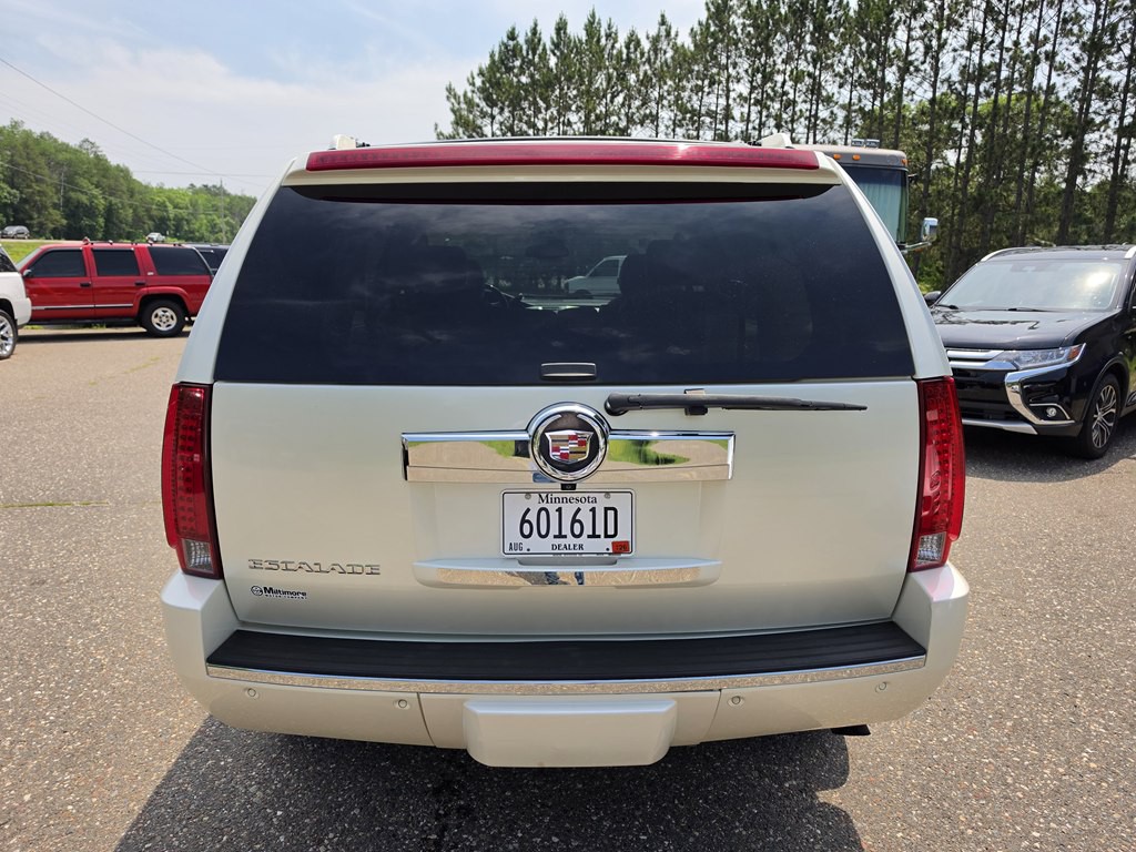 2007 Cadillac Escalade Image 4