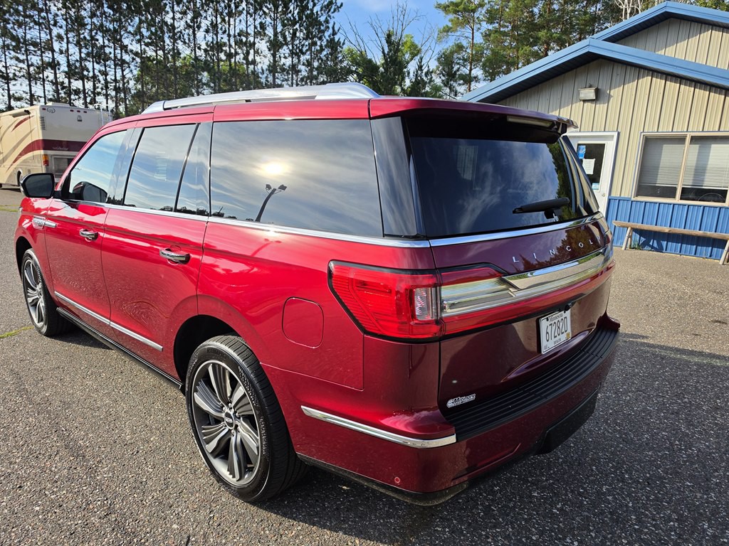 2019 Lincoln Navigator Image 4
