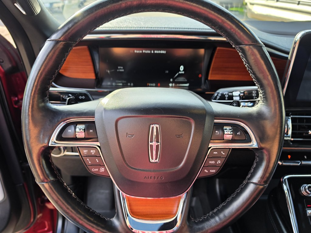 2019 Lincoln Navigator Image 14