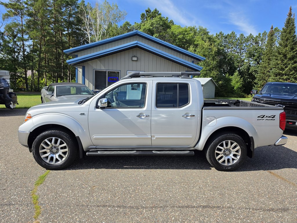 2012 Nissan Frontier Image 3