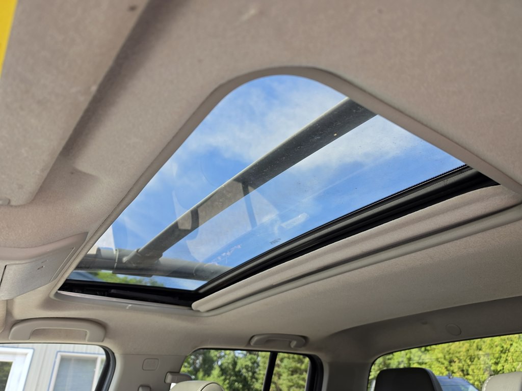2012 Nissan Frontier Image 13