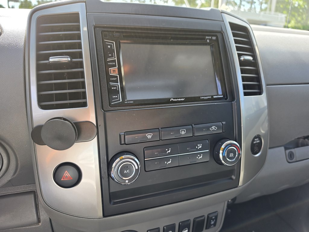 2012 Nissan Frontier Image 15