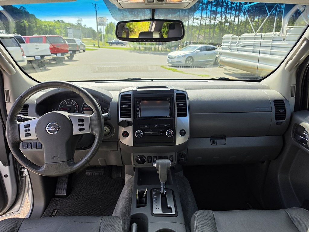 2012 Nissan Frontier Image 18