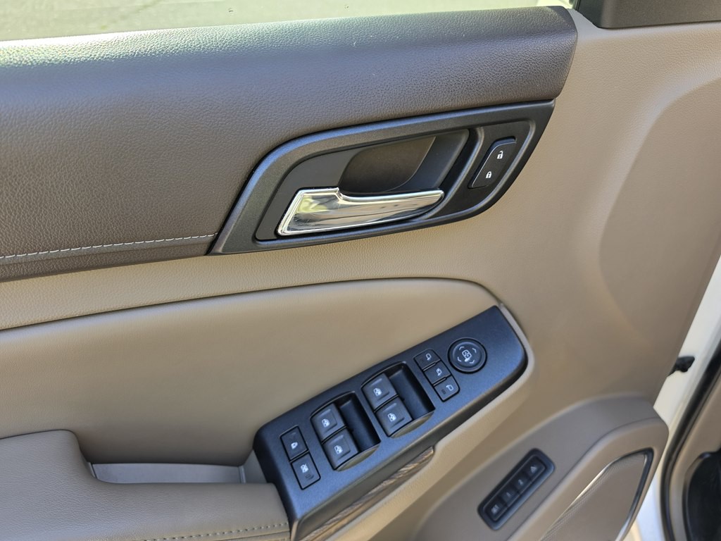 2015 GMC Yukon Image 11