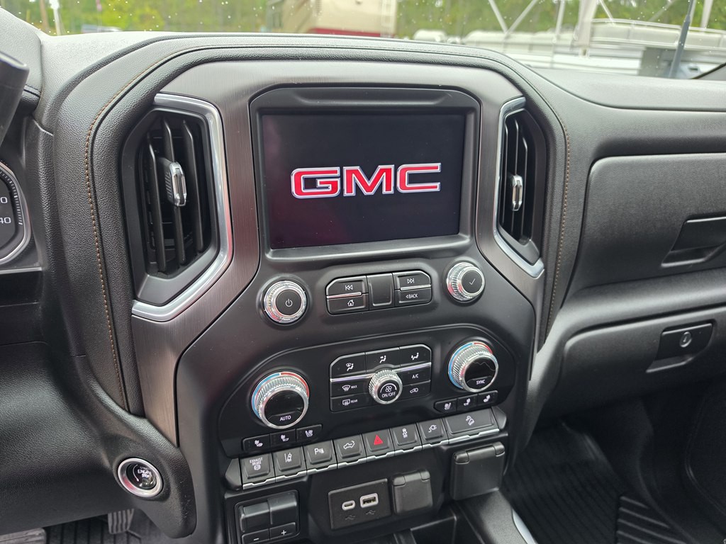 2020 GMC Sierra Image 14