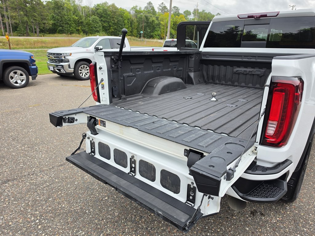 2020 GMC Sierra Image 32