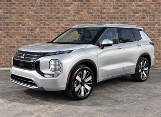 Image for 2025 Mitsubishi Outlander SEL ID: 7702294