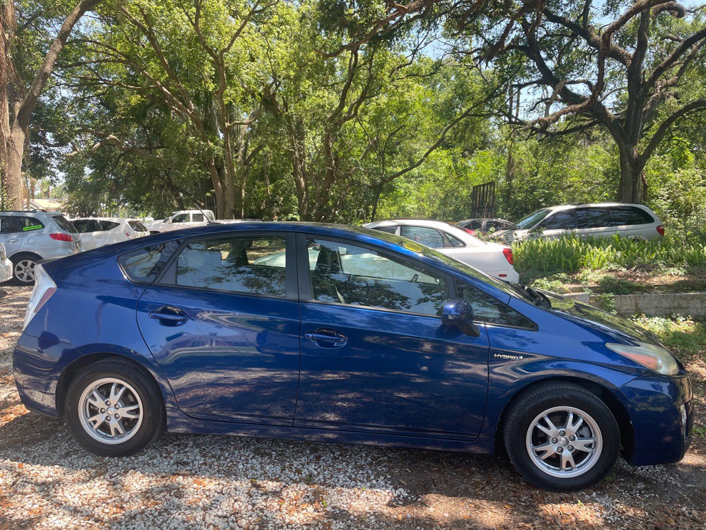 2010 Toyota Prius Image 8