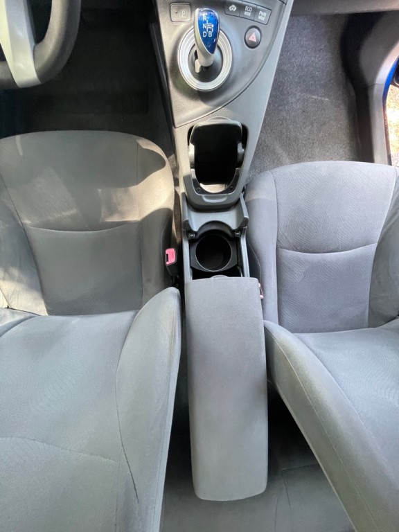 2010 Toyota Prius Image 9