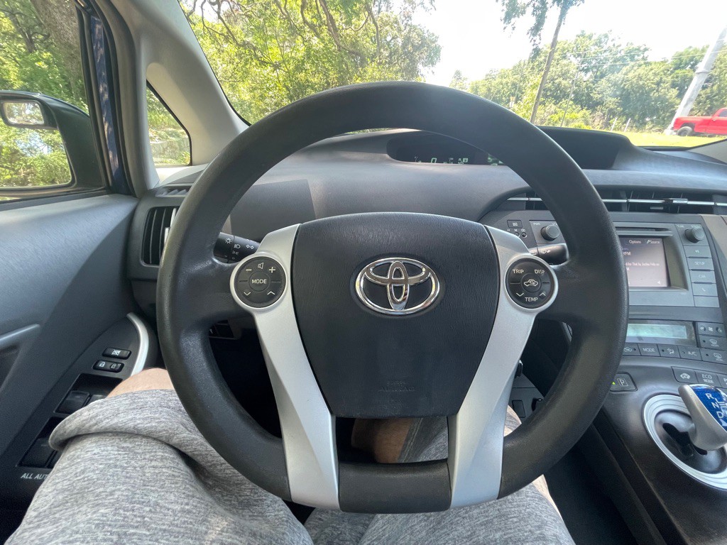 2010 Toyota Prius Image 14