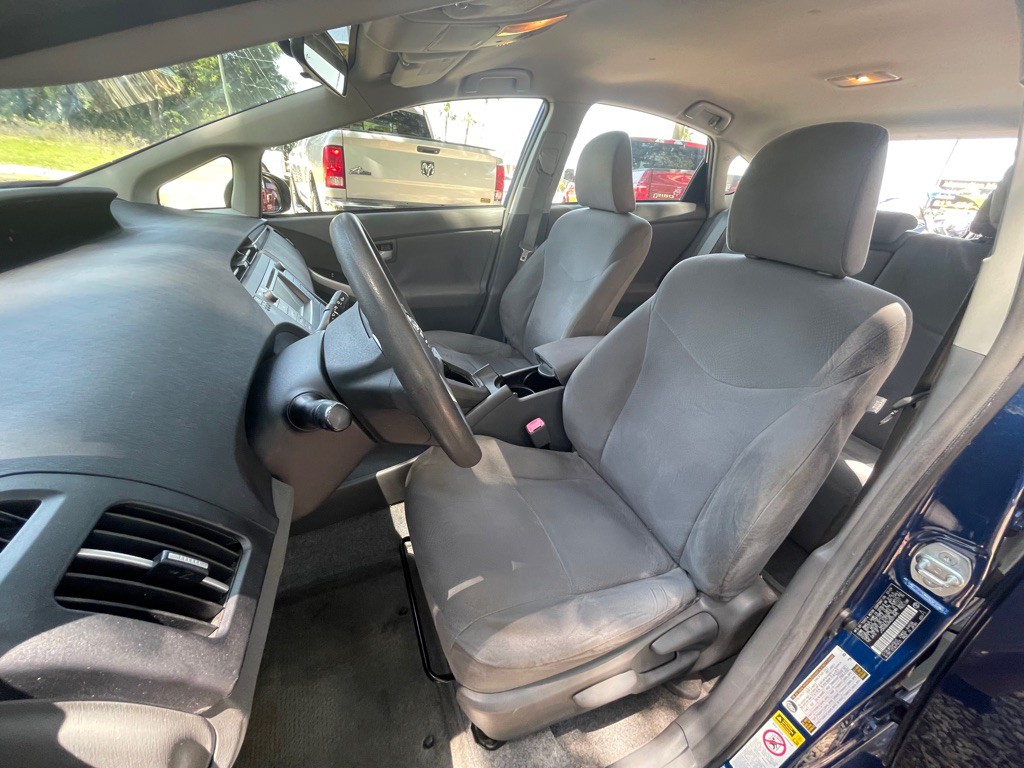 2010 Toyota Prius Image 17