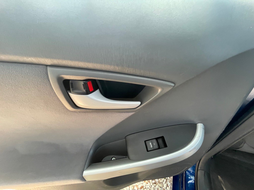 2010 Toyota Prius Image 28