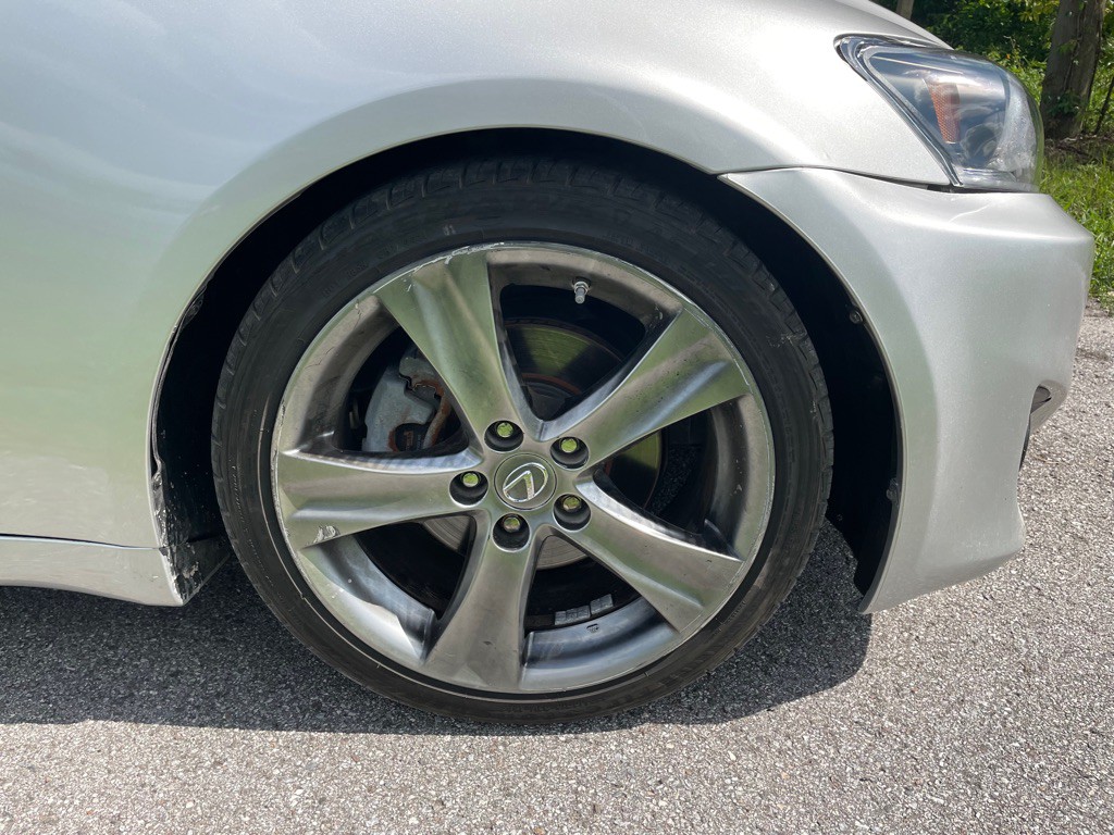 2011 Lexus IS Image 33