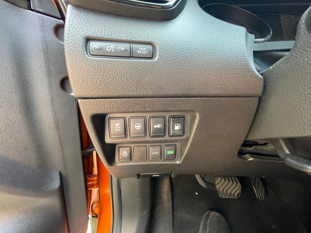 2019 Nissan Rogue Image 12