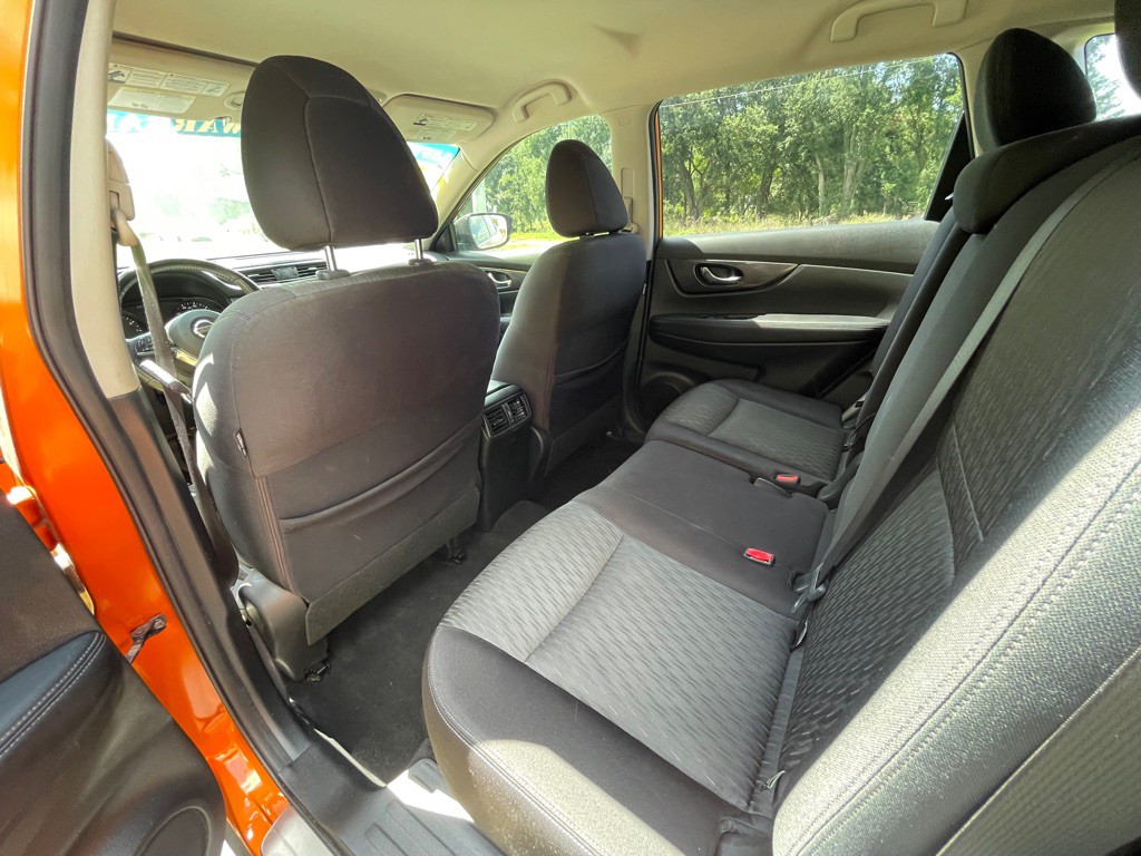2019 Nissan Rogue Image 15