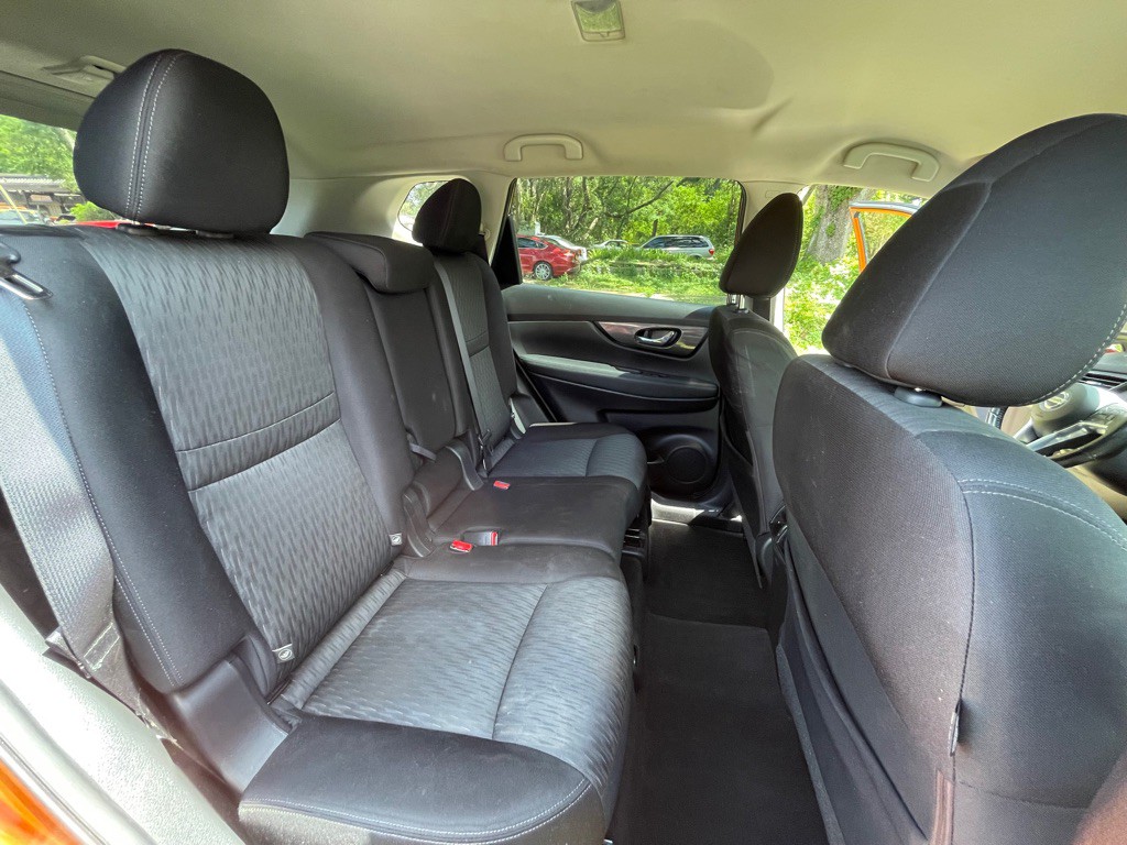 2019 Nissan Rogue Image 19