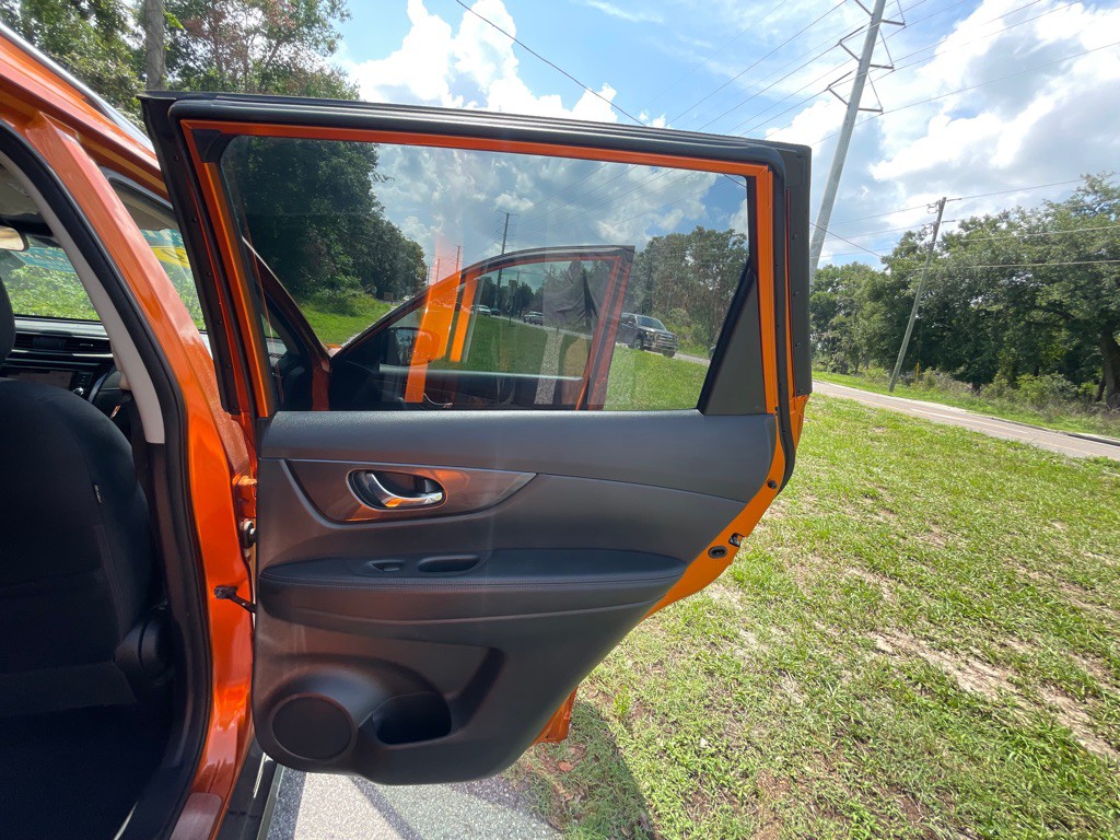 2019 Nissan Rogue Image 27