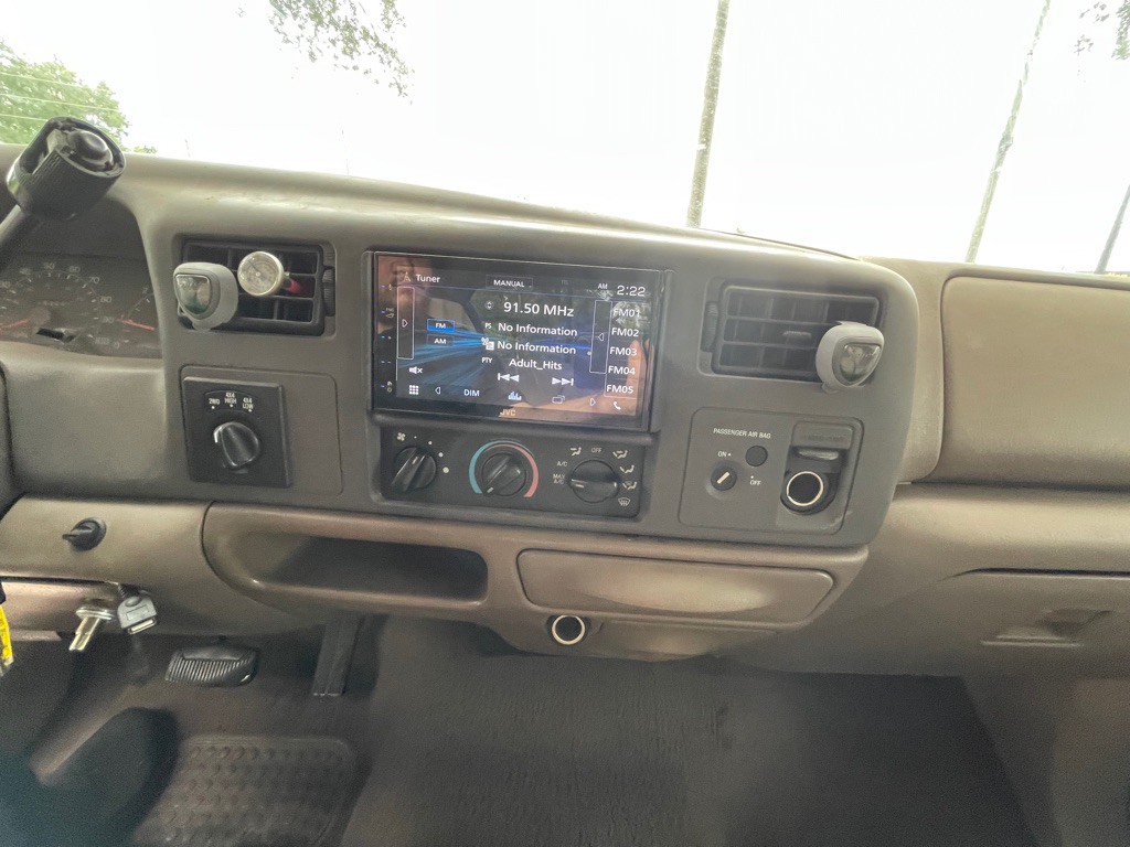 2001 Ford F-250 Image 9