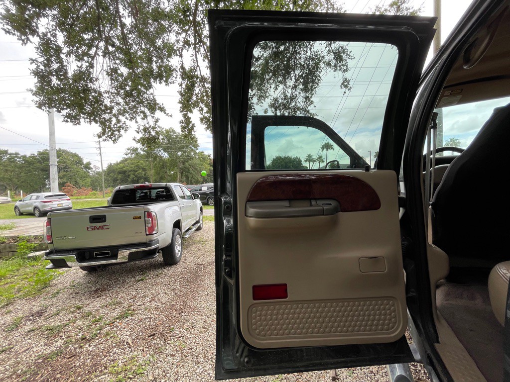 2001 Ford F-250 Image 25