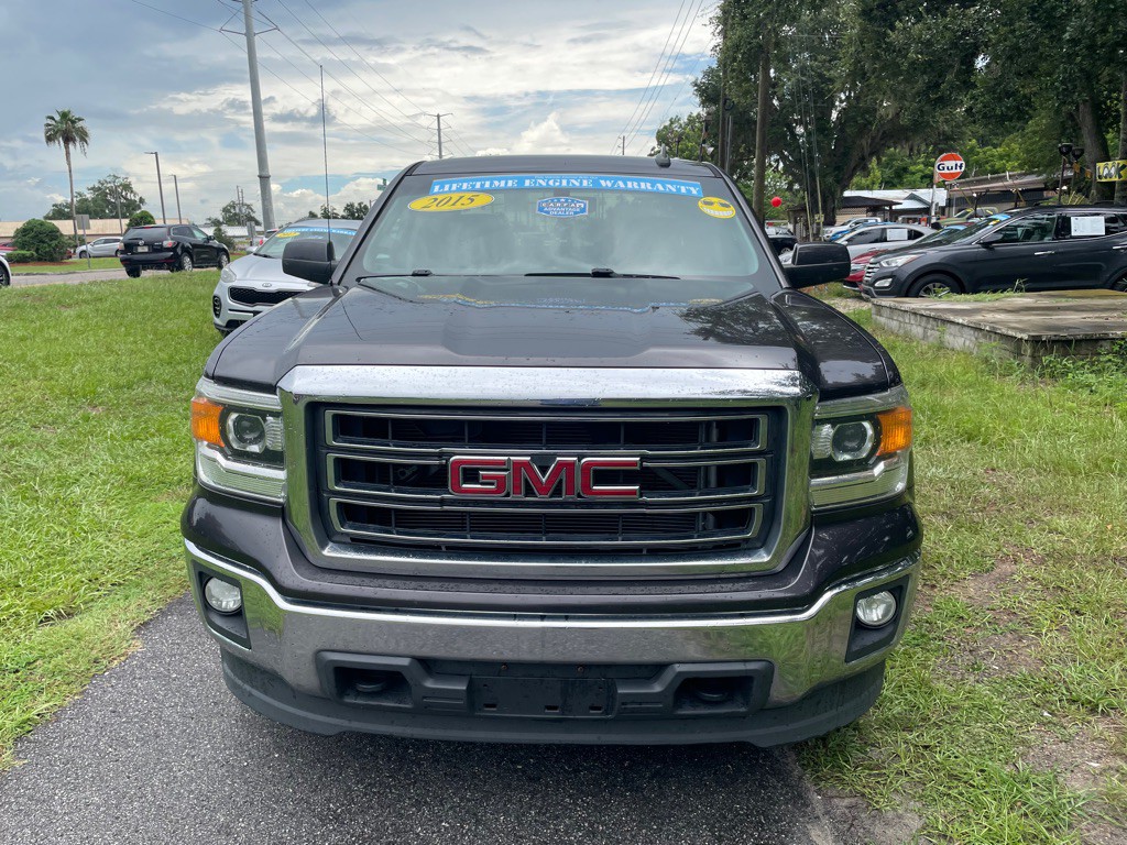 2015 GMC Sierra Image 2