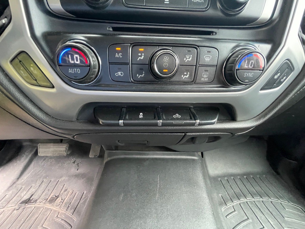 2015 GMC Sierra Image 11
