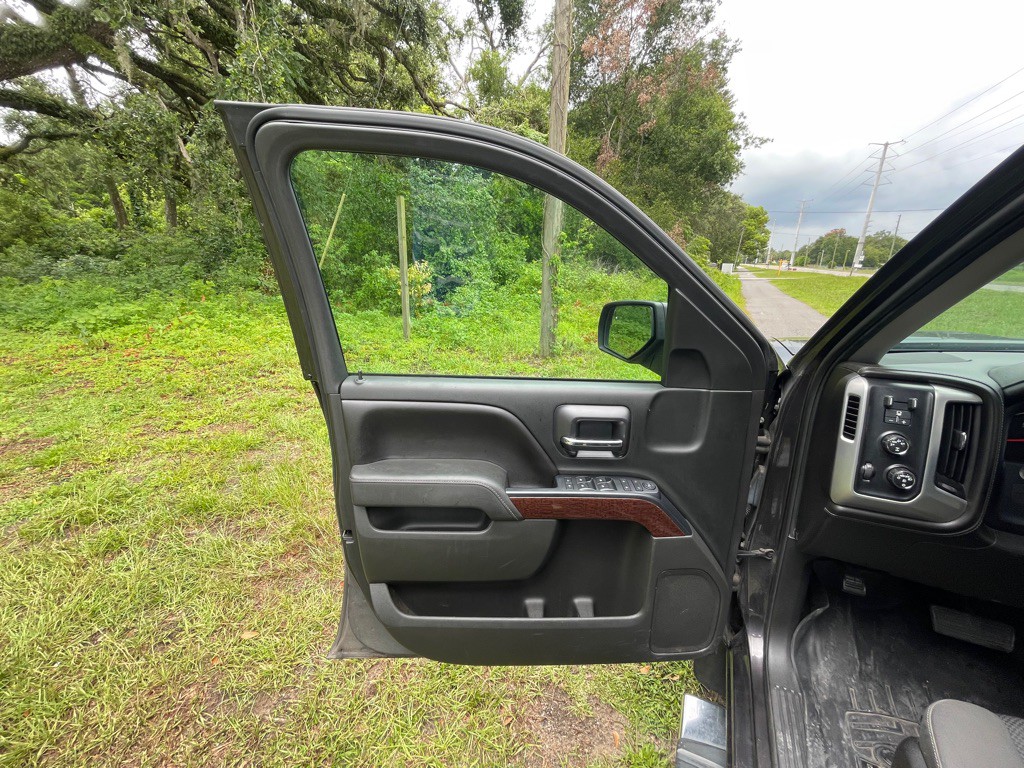 2015 GMC Sierra Image 25