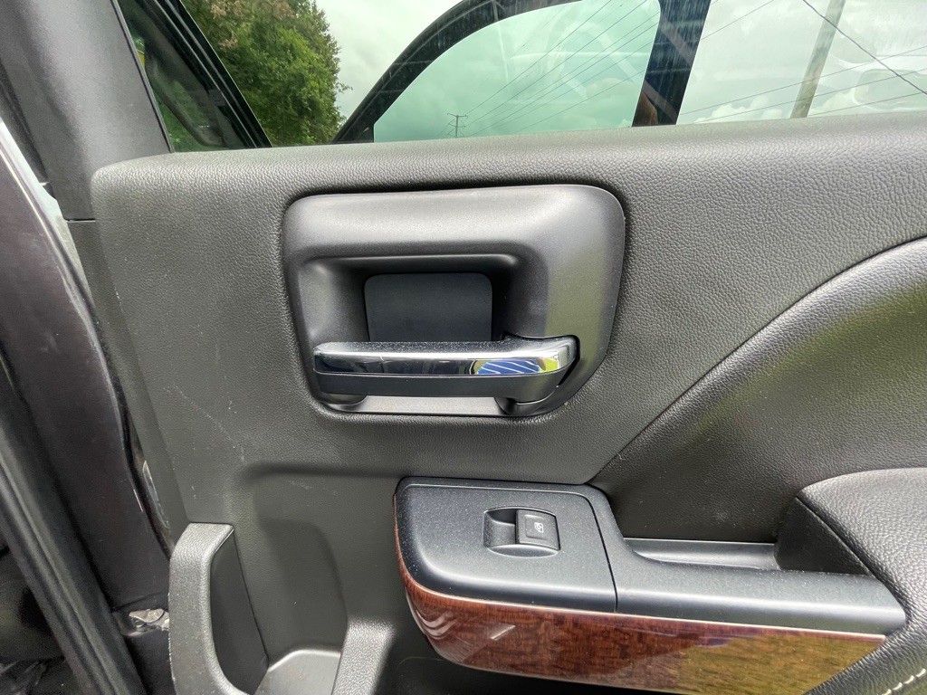 2015 GMC Sierra Image 30