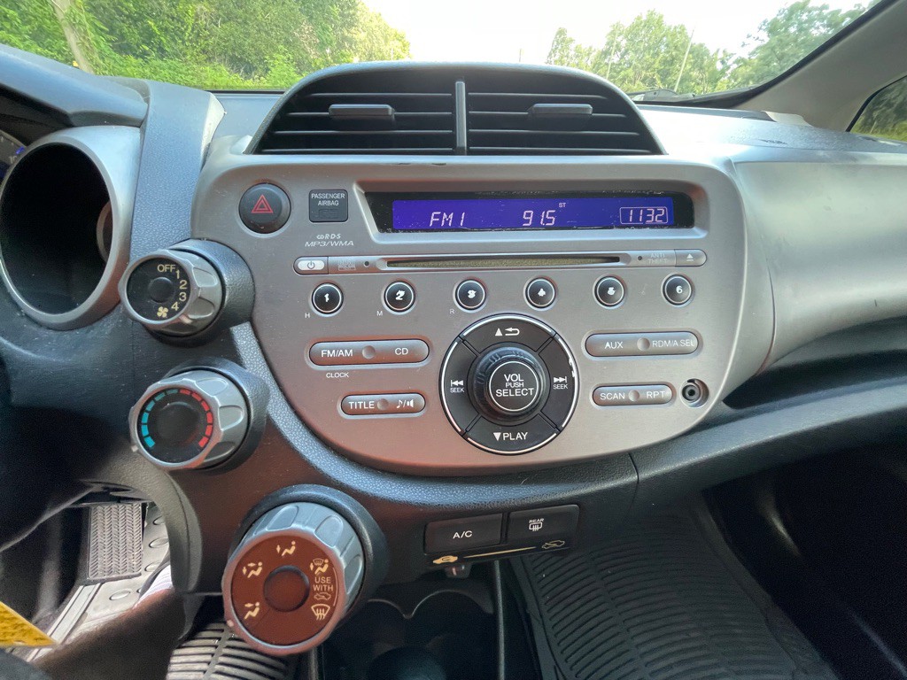 2013 Honda Fit Image 12
