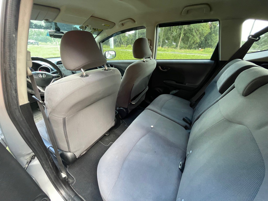 2013 Honda Fit Image 16