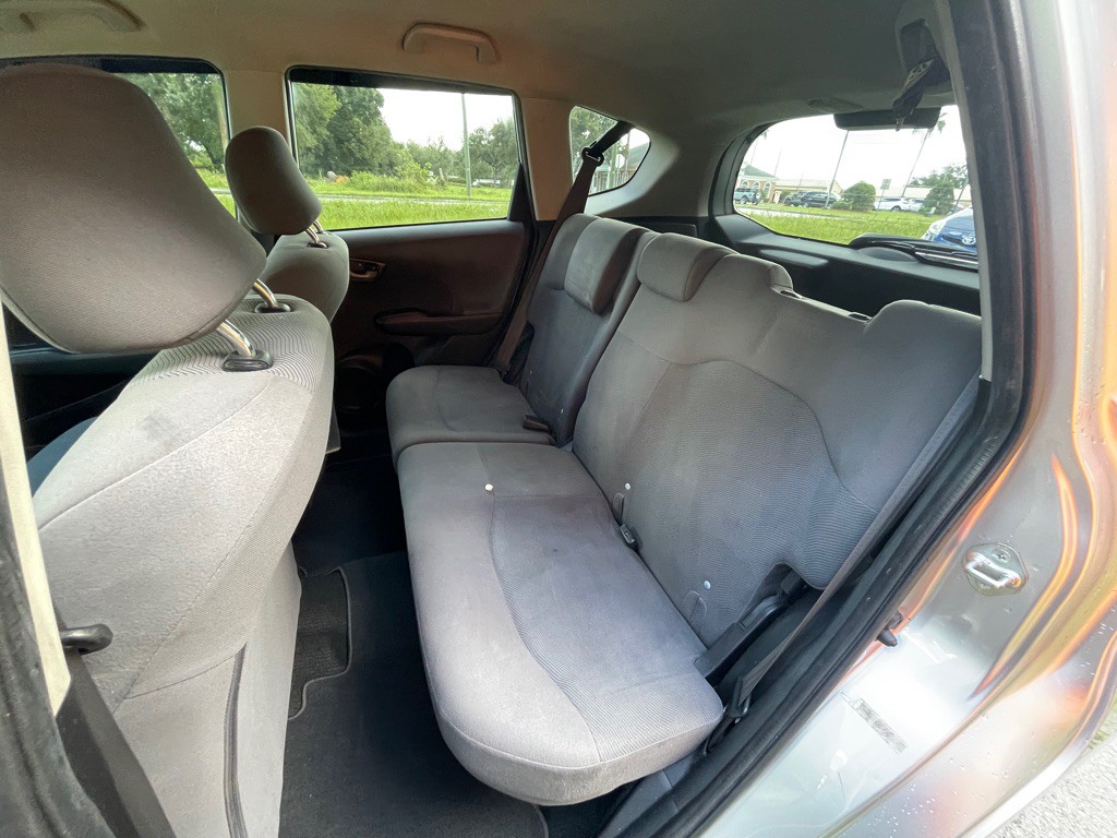 2013 Honda Fit Image 17